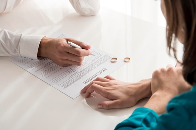 Resolving Family Disputes with Care: Family Lawyers Provide Legal Support